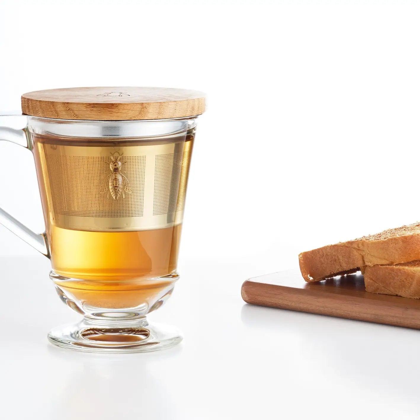 Bee glass tea infuser with wood lid. La Rochere. 