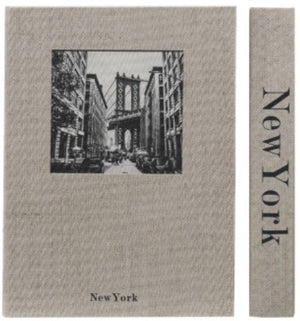 Book cover with a black and white photo of the Manhattan Bridge and the text 'New York' on a beige background.