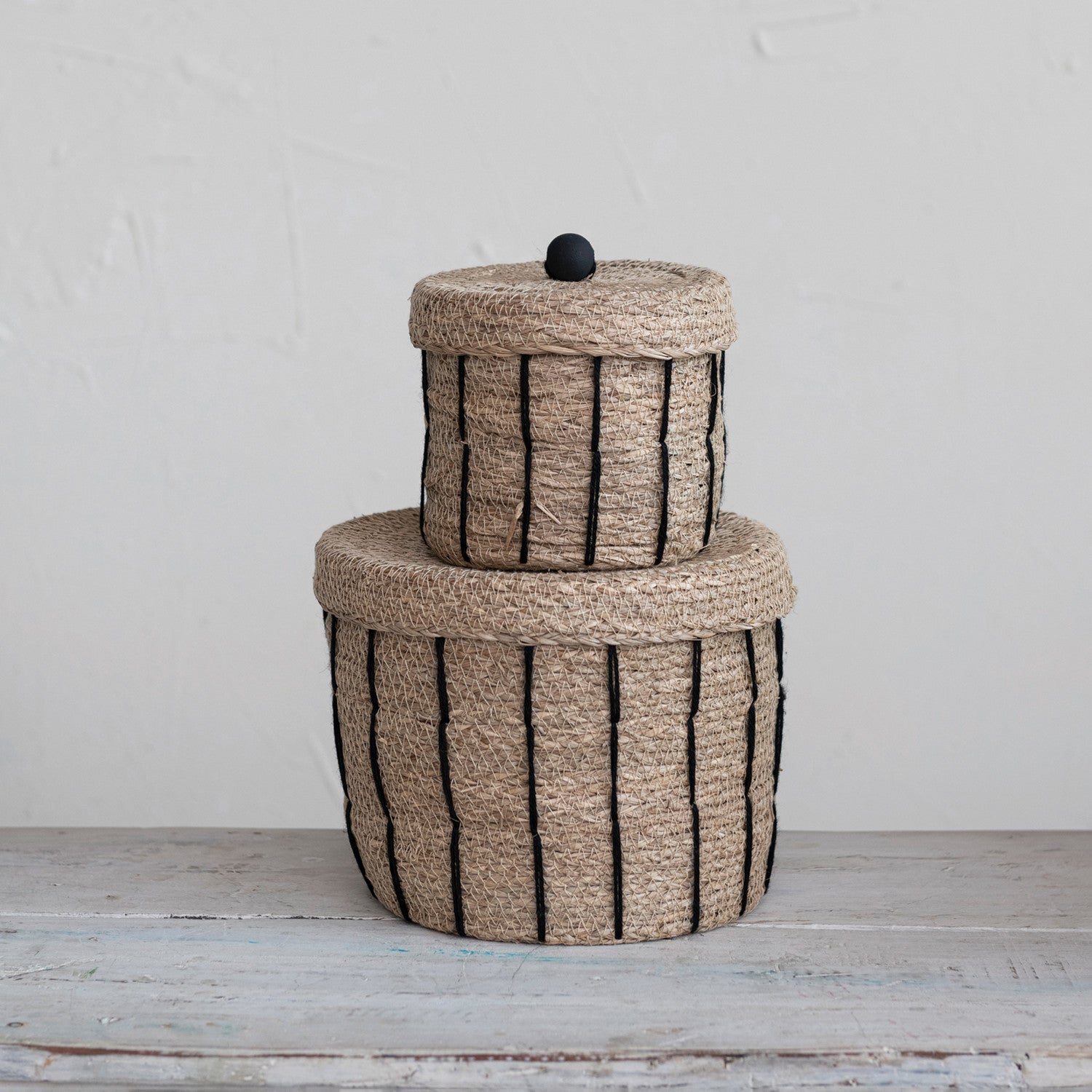 Hand-Woven Seagrass Lidded Basket